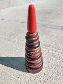 Piramide in legno rompicapo per bambini 