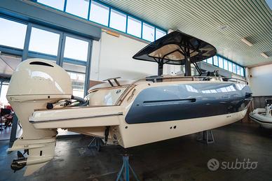 INVICTUS GT280S con coppia Yamaha F200XCA USATA