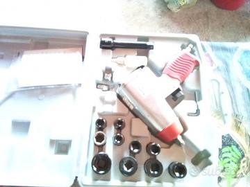 Avvitatrice a Percussione Pneumatica 