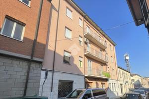 4 LOCALI A LUGO