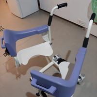 Sedia a rotelle per interni