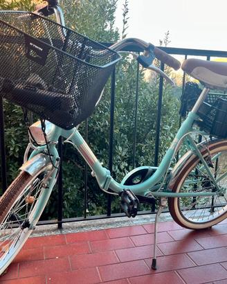 Bicicletta tipo Graziella azzurra tiffany e beige