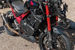 smembro hornet 750 2023