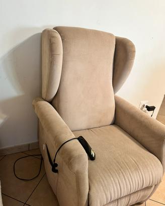 Poltrona ortopedica con telecomando