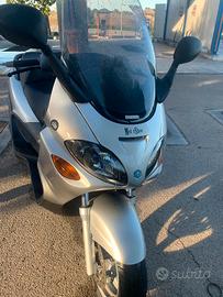 Piaggio x9