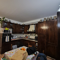 Appartamento a piano terra con due balconi