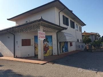 locale commerciale 