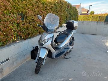 Beverly 200