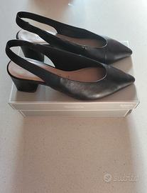 Scarpe nere con tacco Tamaris