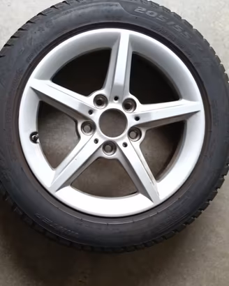 N.4 CERCHI + GOMME INVERNALI  205-55-R16 RUN FLAT