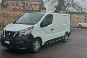 Nissan NV300