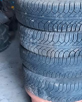 Pneumatici per auto