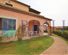 Grande appartamento in residence fronte mare