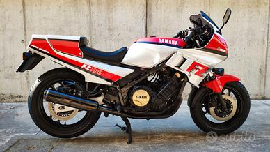 Yamaha FZ 750 1FN – 1985 – Targa Oro ASI