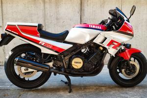 Yamaha FZ 750 1FN – 1985 – Targa Oro ASI