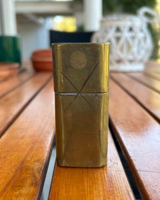 Accendino vintage in ottone trench art