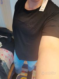 T-shirt Nuova da donna