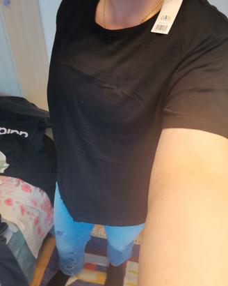 T-shirt Nuova da donna