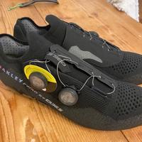 Q36.5 Clima 43 Edizione Limitata Oakley nuovo