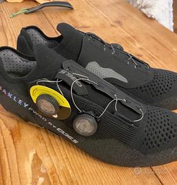 Q36.5 Clima 43 Edizione Limitata Oakley nuovo