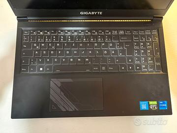 Notebook Gigabyte i5 12500H con RTX 3050 gaming