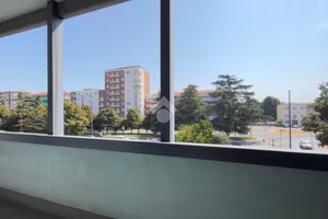 2 LOCALI A PAVIA