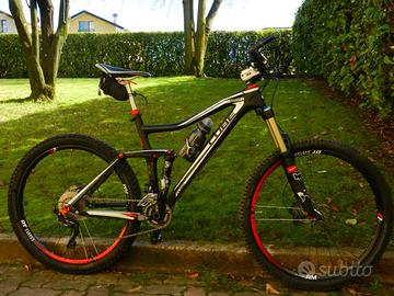MOUNTAN  BIKE  CUBE  STEREO  CARBONIO