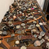 Lotto di oltre 130 orologi al quarzo/meccanici