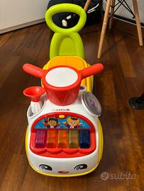 Gioco per bambini per attivita motorie e musicali