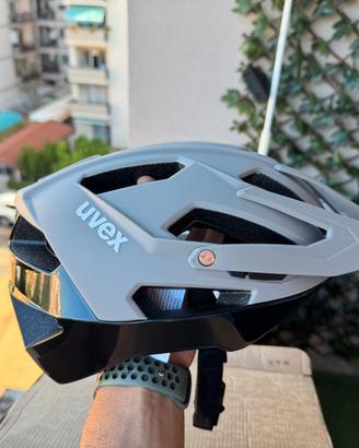 Casco MTB nuovo uvex quattro cc