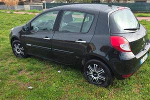 Renault Clio neopatentati 