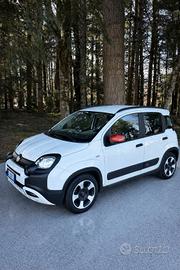 Fiat Panda cross hybrid pochi km