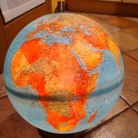 mappamondo illuminato 