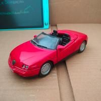 1:24 - Alfa Romeo Spider Welly