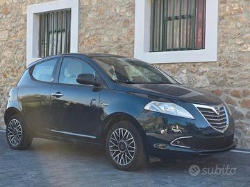 Lancia Ypsilon 1.2 69 CV 5 porte Gold