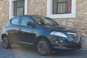 Lancia Ypsilon 1.2 69 CV 5 porte Gold