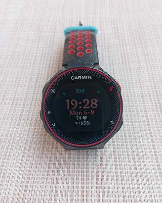 Garmin Forerunner 235