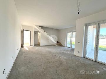 VILLA A SCHIERA A CIAMPINO