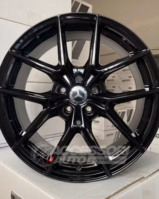 Cechi in lega 18 dedica Mercedes AMG - IUPITER