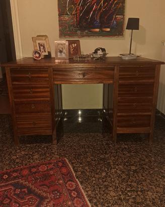 Scrivania stile Liberty