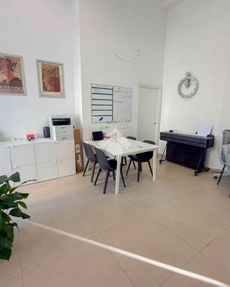 NEGOZIO A PESCHIERA BORROMEO