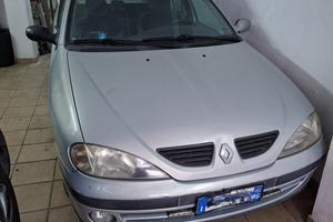 Renault Megane Vittoria 