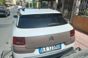 automobile Citroen c4 ,2014