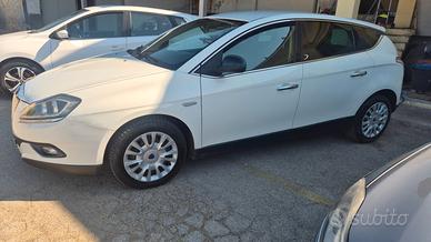 Lancia Delta 1.6 MJT DPF Oro