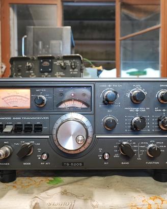Ricetrasmettitore Kenwood TS520S