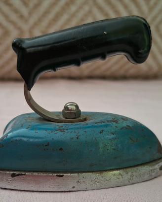 mini ferro da stiro anni 50/60