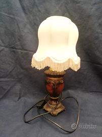 Lampada da tavolo con base in ceramica