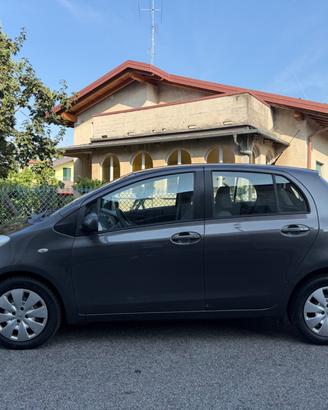 Toyota Yaris 1.3 5 porte Sol