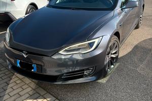 Tesla Model S Performance Ludicrous Mode
