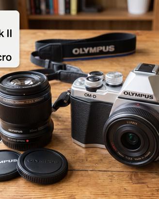 Kit Olympus E-M10 II + 14mm f2.5 + 30mm Macro